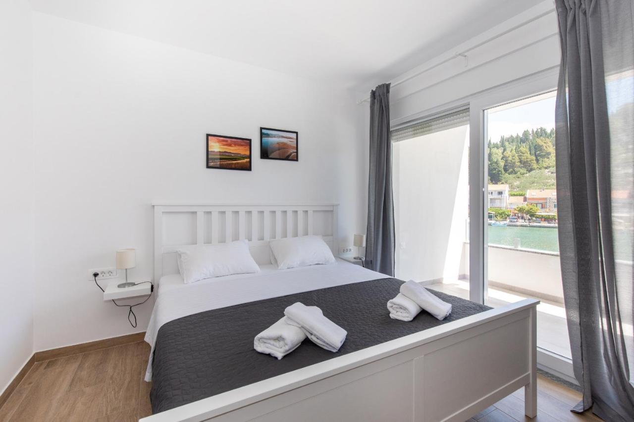 Villa Luni Blace Kültér fotó